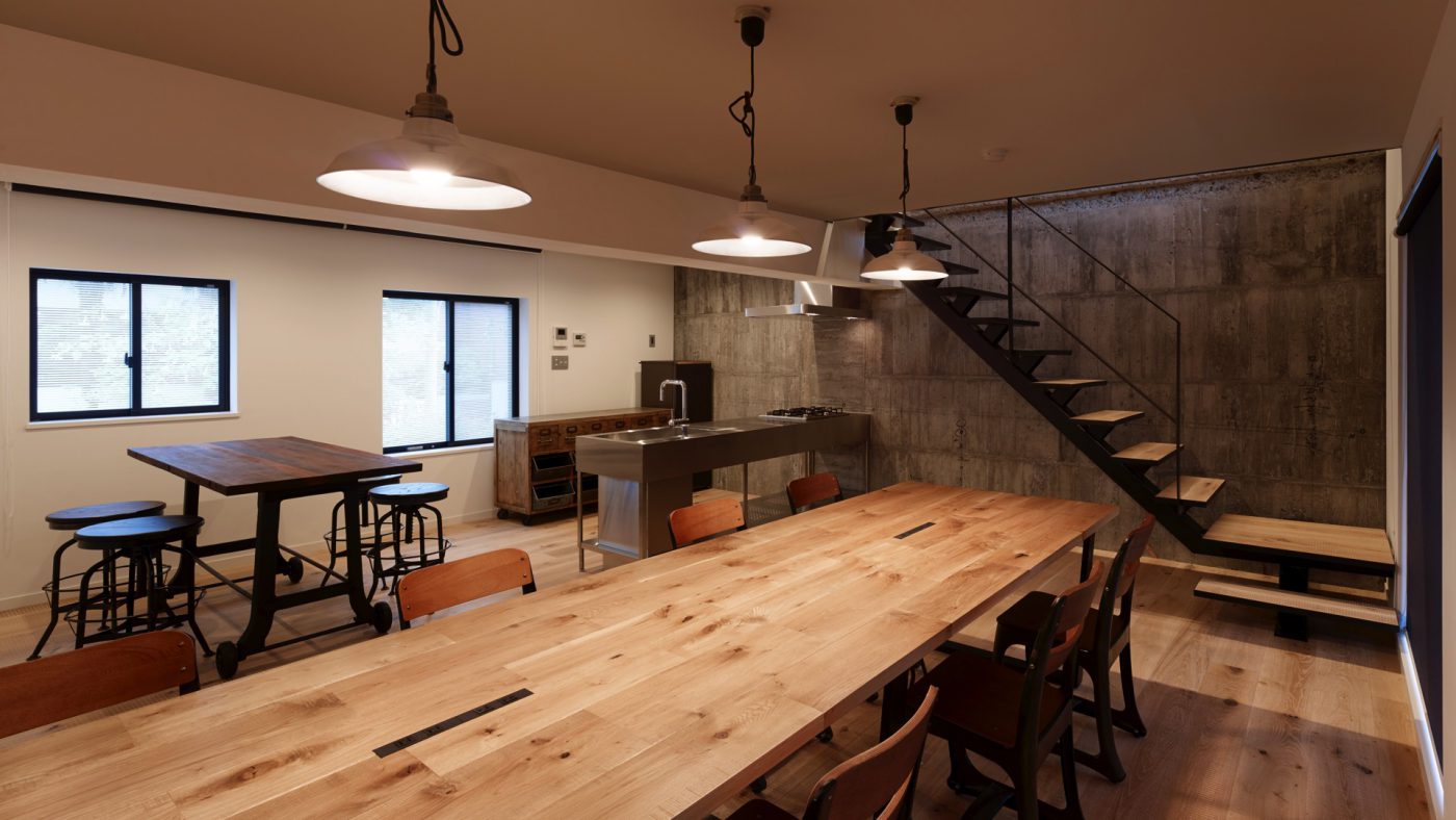 Shared Office “Garage”